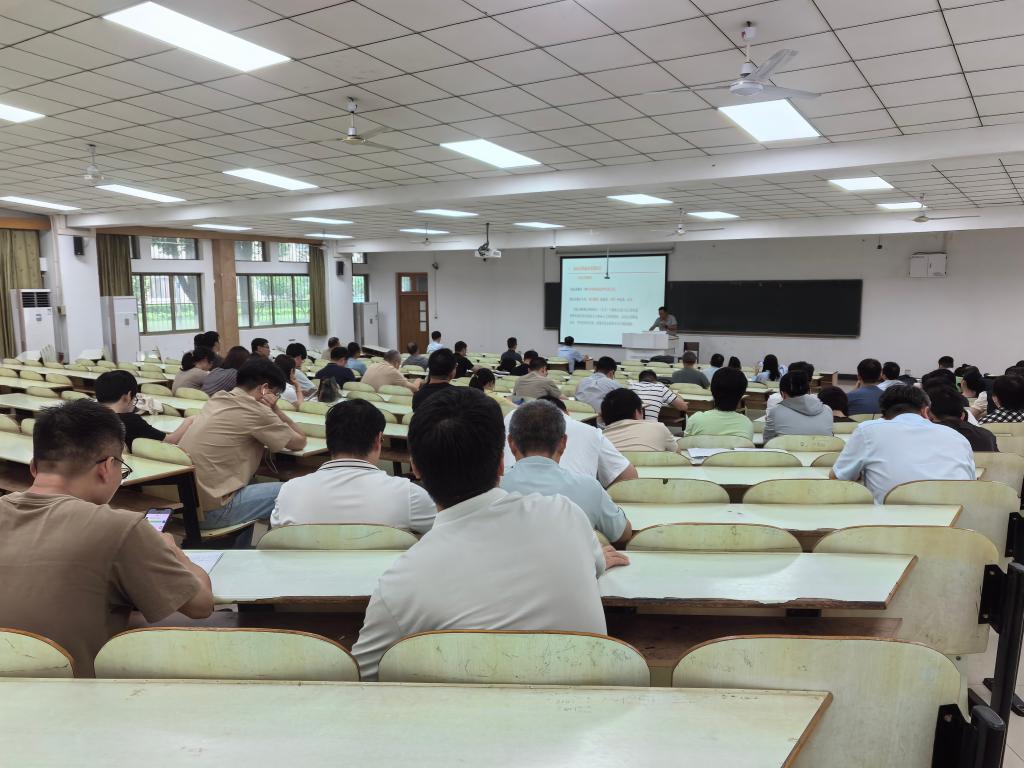关于第十九届全国大永利总站携手曼城开
